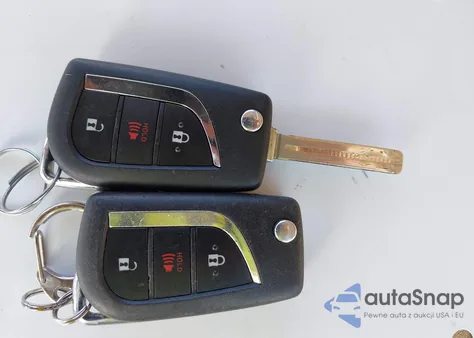 2019 Toyota Rav4 Le z USA, uszkodzony, nr VIN JTMH1RFV4KD507048